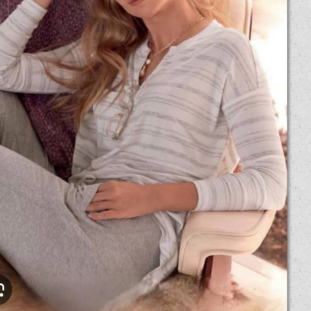 Cabi Habit Tee Gray & White Stripe Long Sleeve Oversized Top Small